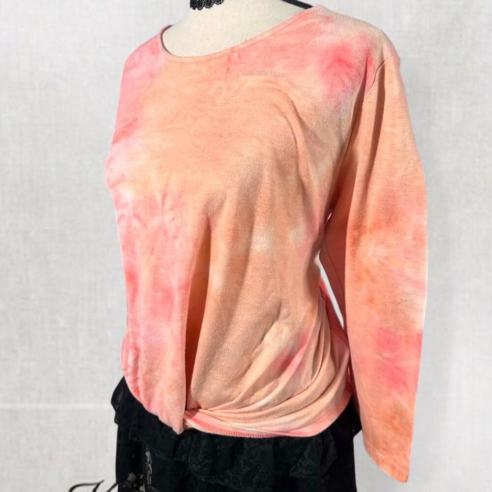 Y2K Summer Style Floral & Ivy pink Tie Dye Top with Twist Bottom - Picture 2 of 7